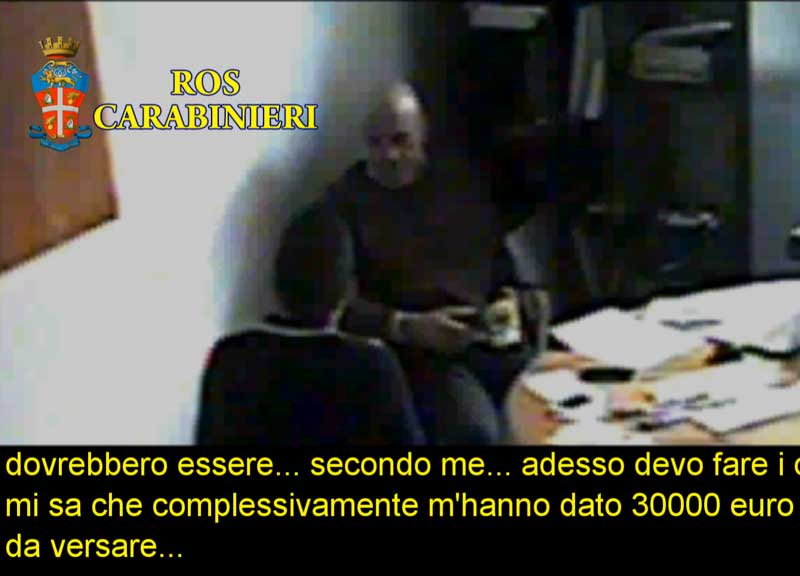 Mafia Capitale, un fiume di contanti per le tangenti. E’ in Venezuela la cassaforte di Luca Odevaine Mafia Capitale, un fiume di contanti per le tangenti. E’ in Venezuela la cassaforte di Luca Odevaine