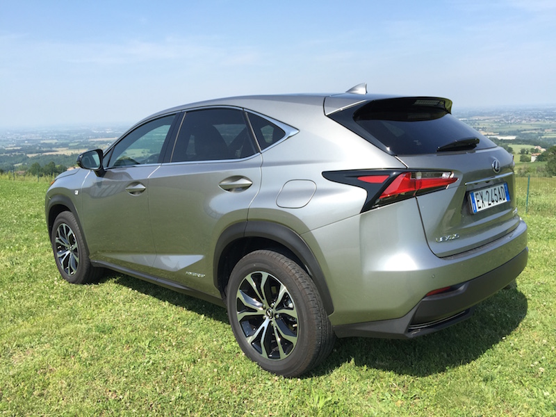 Lexus NX Hybrid il SUV perfetto anche in città Lexus NX Hybrid il SUV perfetto anche in città