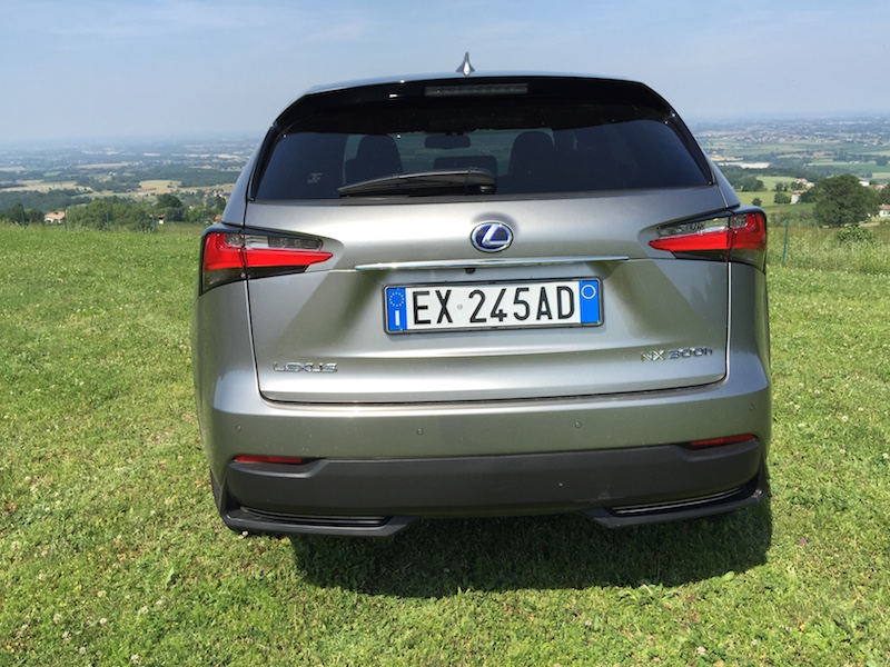 Lexus NX Hybrid il SUV perfetto anche in città Lexus NX Hybrid il SUV perfetto anche in città