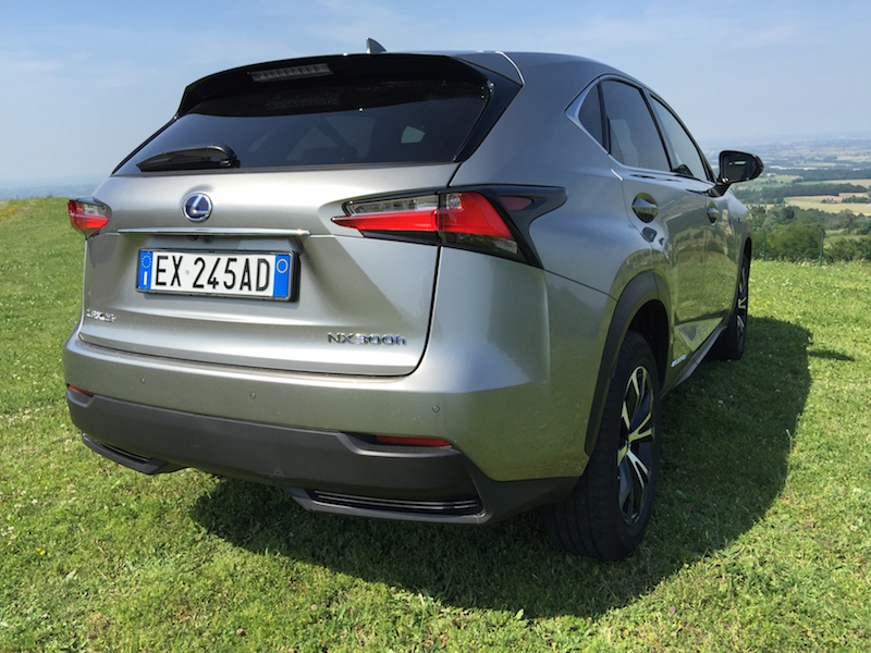 Lexus NX Hybrid il SUV perfetto anche in città Lexus NX Hybrid il SUV perfetto anche in città