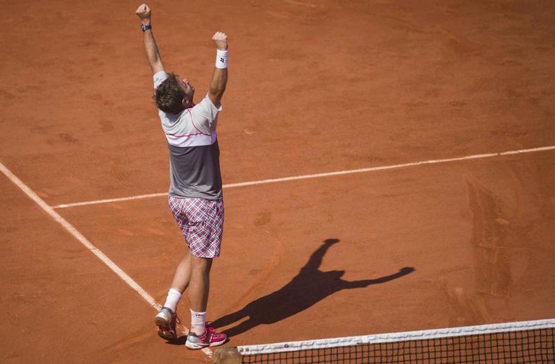 Roland Garros, incredibile: crolla Djokovic. Il re è Wawrinka Roland Garros, incredibile: crolla Djokovic. Il re è Wawrinka