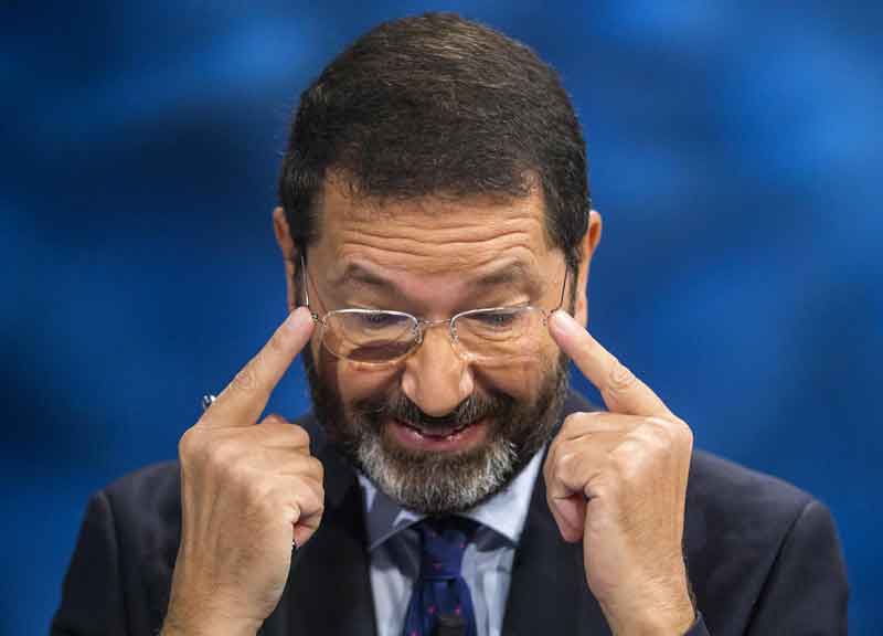 Raccolta di firme per sciogliere il Comune. Le opposizioni in guerra: “Marino in aula” Raccolta di firme per sciogliere il Comune. Le opposizioni in guerra: “Marino in aula”