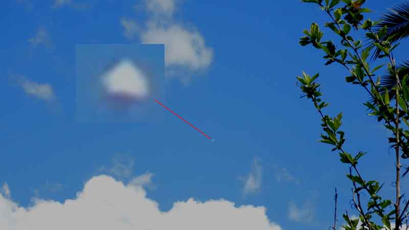 Ufo a Lamezia Terme, le foto dell’avvistamento choc Ufo a Lamezia Terme, le foto dell’avvistamento choc