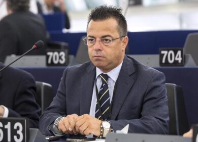 Buonanno sviene al Parlamento Ue. VIDEO