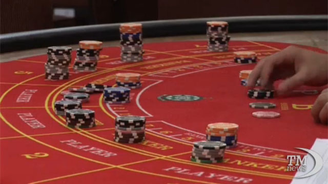 Italiani schiavi di slot e gratta e vinci. Gioco d’azzardo, boom di “patologici” Italiani schiavi di slot e gratta e vinci. Gioco d’azzardo, boom di “patologici”