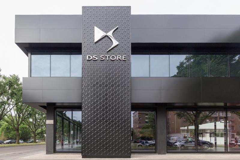 Apre ufficialmente i battenti a Milano, il primo DS Store italiano
