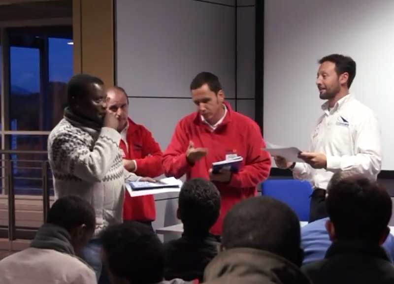 Migranti senza patente ai corsi di guida sicura. Paga Aci con la Onlus di famiglia Migranti senza patente ai corsi di guida sicura. Paga Aci con la Onlus di famiglia
