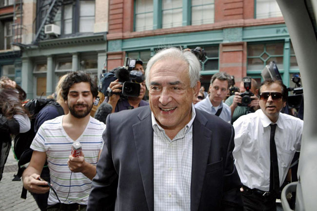 Festini a luci rosse, prosciolto Dominique Strauss-Kahn Festini a luci rosse, prosciolto Dominique Strauss-Kahn