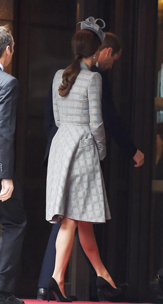 Kate Middleton, le foto del ritorno in pubblico dopo mesi: che look!