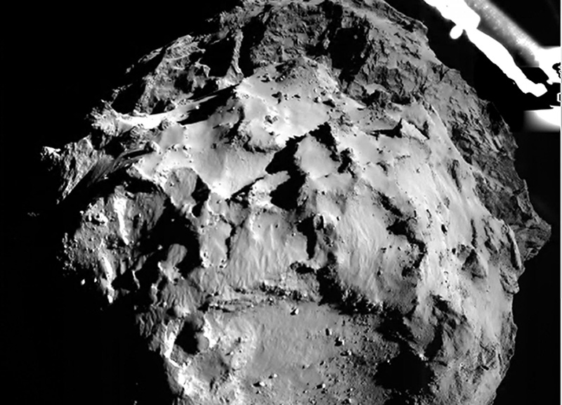 Missione Rosetta, sulla cometa si è risvegliato il lander Philae Missione Rosetta, sulla cometa si è risvegliato il lander Philae