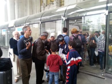 Profughi, Pisapia: “Ora basta arrivi, Milano non può più di così”