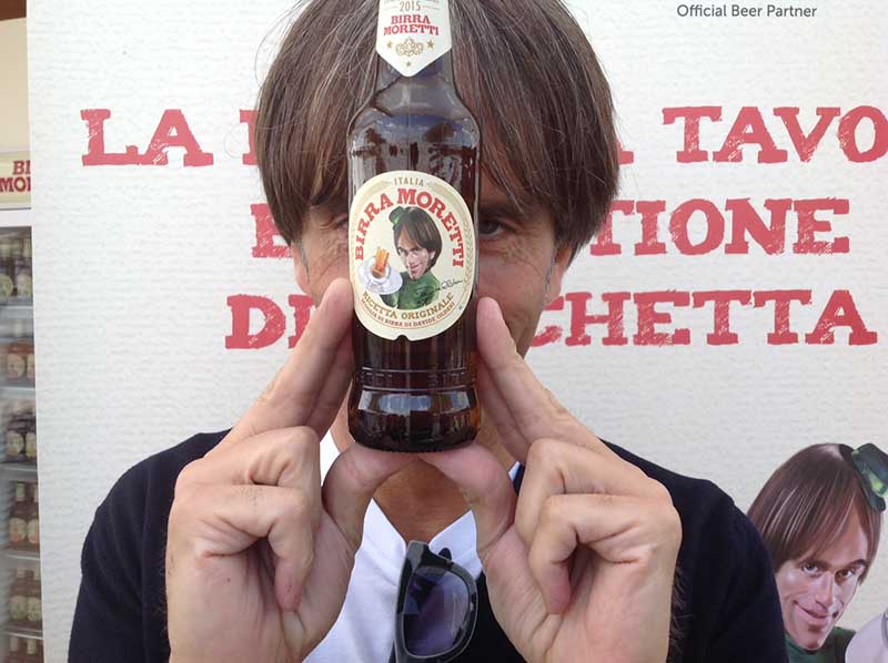 Birra Moretti sulla vetta del Monte Bianco Birra Moretti sulla vetta del Monte Bianco