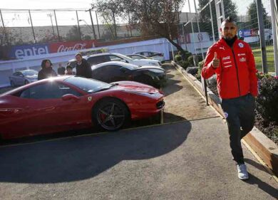 Vidal, incidente con la sua Ferrari: era ubriaco