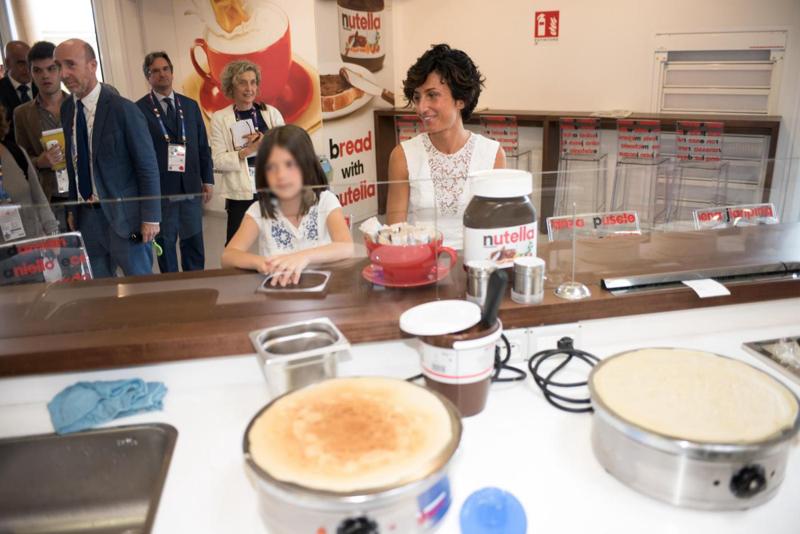 Nutella, gaffe francese. Agnese Renzi difende l’Italia. Olio di palma, la verità Nutella, gaffe francese. Agnese Renzi difende l’Italia. Olio di palma, la verità