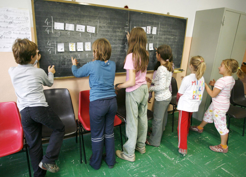 Infanzia, scatta l’emergenza povertà. Un bimbo su 7 ha gravi carenze Infanzia, scatta l’emergenza povertà. Un bimbo su 7 ha gravi carenze