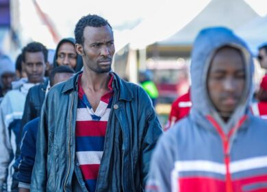 Immigrati, l’Ungheria erigerà un muro di 4 metri al confine con la Serbia
