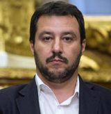 Immigrati, Salvini contro Bergoglio. Cameron: “Risorse per la Sicilia”