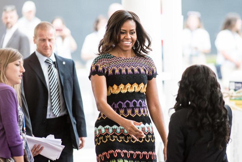 Michelle Obama incanta Milano. “E’ lei la regina dell’Expo”. FOTO Michelle Obama incanta Milano. “E’ lei la regina dell’Expo”. FOTO