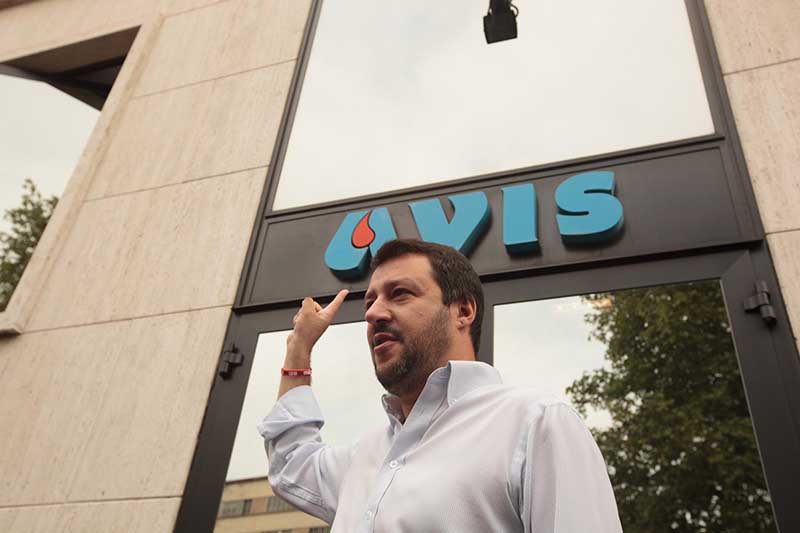 Salvini donatore. “Il mio sangue a uno straniero”. Foto e video