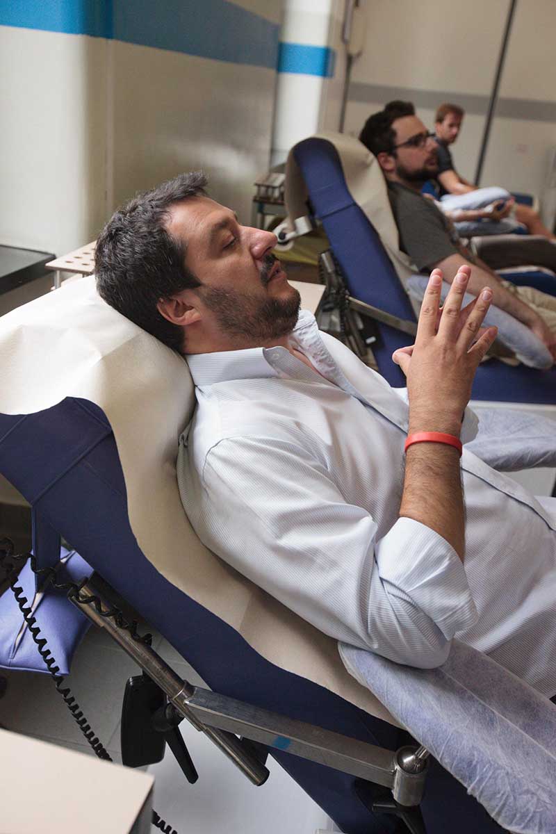 Salvini donatore. “Il mio sangue a uno straniero”. Foto e video