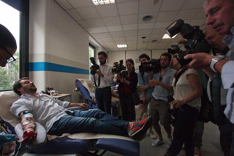 Salvini donatore. “Il mio sangue a uno straniero”. Foto e video