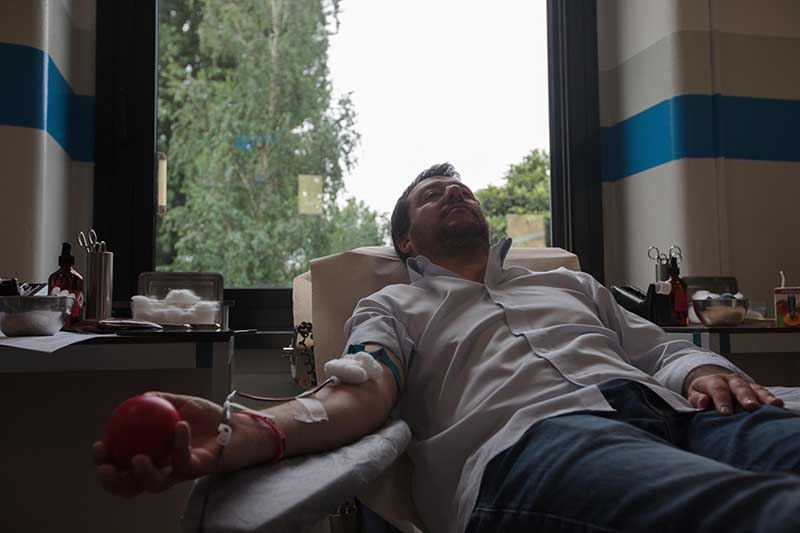 Salvini donatore. “Il mio sangue a uno straniero”. Foto e video