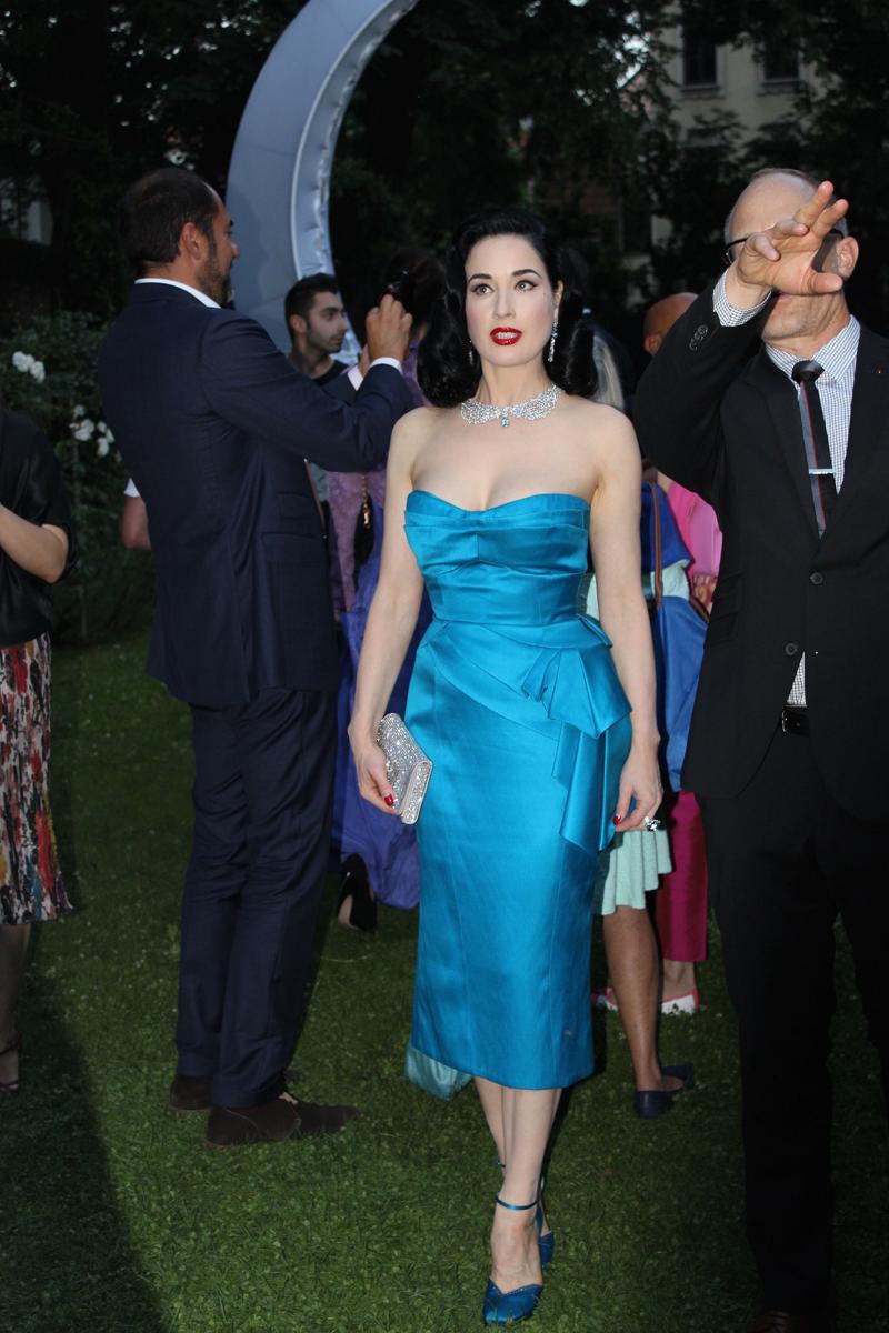 Dita Von Teese seduce Milano: FOTO Dita Von Teese seduce Milano: FOTO