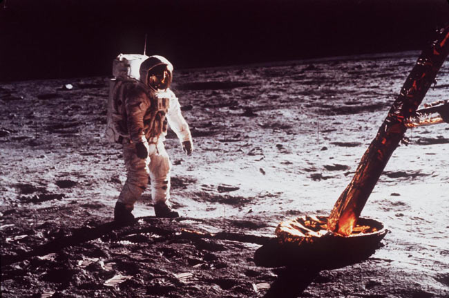 “Gli Usa non sono mai andati sulla Luna”. Guerra fredda anche sullo spazio “Gli Usa non sono mai andati sulla Luna”. Guerra fredda anche sullo spazio