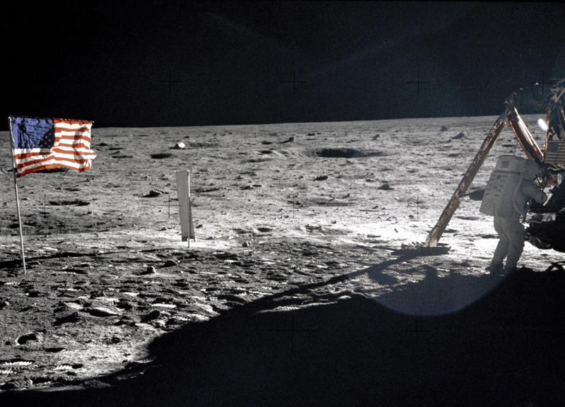 “Gli Usa non sono mai andati sulla Luna”. Guerra fredda anche sullo spazio “Gli Usa non sono mai andati sulla Luna”. Guerra fredda anche sullo spazio