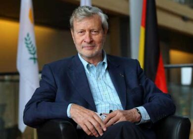 Sinistra: costituente per nuovo Pci, sguardo a Pechino e BRICS