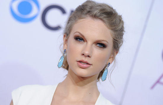 Taylor Swift batte Apple Music: “Pagheremo i diritti d’autore” Taylor Swift batte Apple Music: “Pagheremo i diritti d’autore”