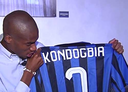 Kondogbia: Inter, seguo le orme di Vieira. Ho scelto la 7 perché… Kondogbia: Inter, seguo le orme di Vieira. Ho scelto la 7 perché…