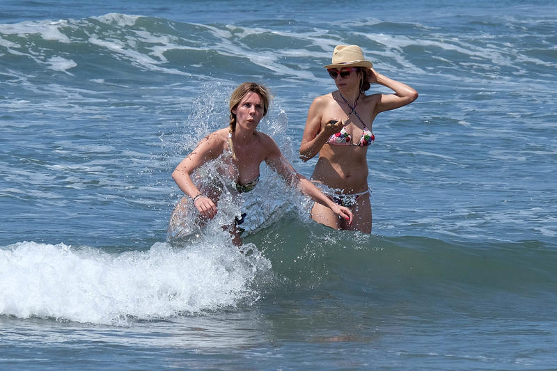 Debora Roversi, l’ex moglie di Pirlo scalda l’estate di Forte dei Marmi Debora Roversi, l’ex moglie di Pirlo scalda l’estate di Forte dei Marmi
