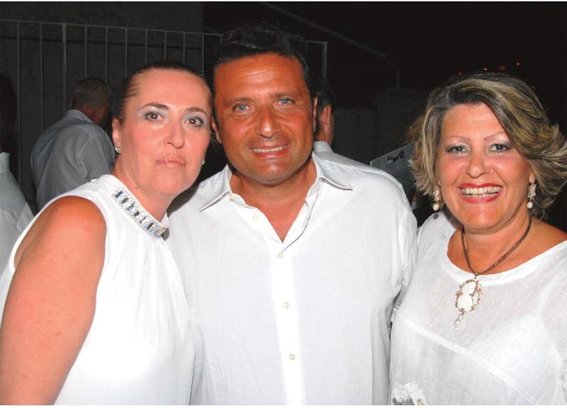 Schettino scrive un libro ed è polemica: “Rifarei tutto quello che ho fatto” Schettino scrive un libro ed è polemica: “Rifarei tutto quello che ho fatto”