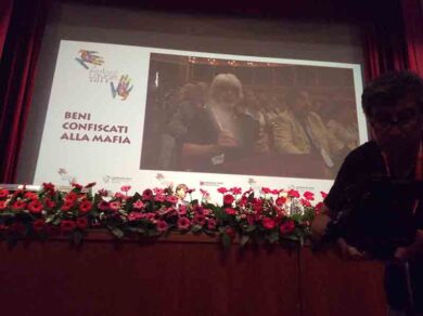Mafia, il sottosegretario Ferri: “I beni confiscati risorsa per creare lavoro”