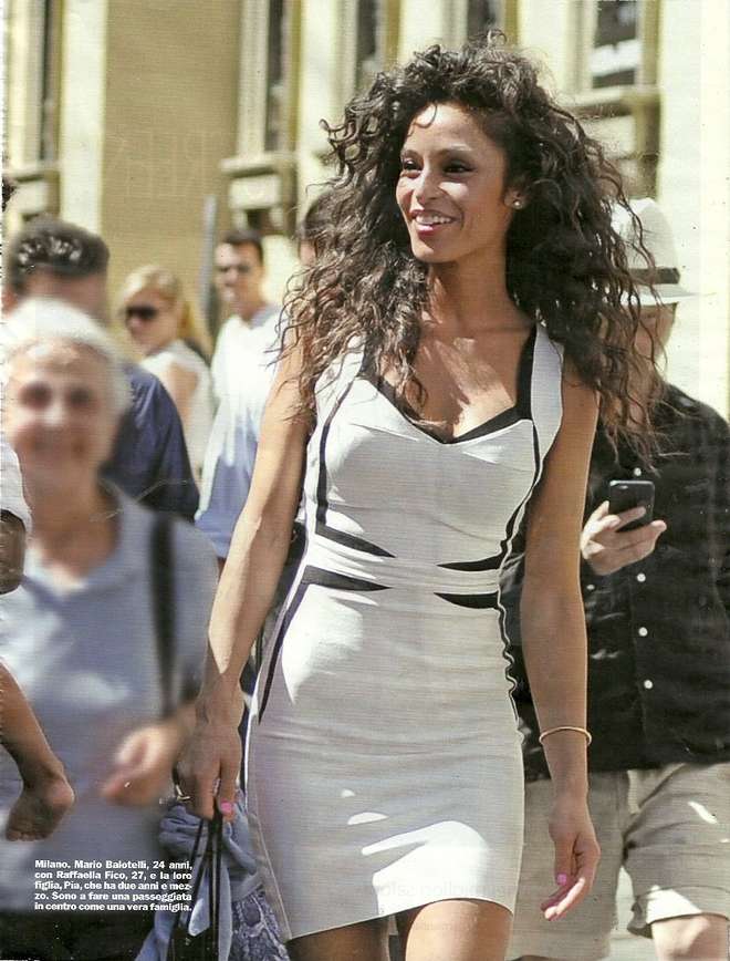 Balotelli beccato con la Fico. E il pancino di Alena Seredova… Balotelli beccato con la Fico. E il pancino di Alena Seredova…