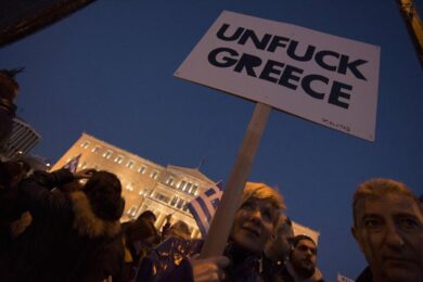 La Cina guarda da vicino la Grecia. ‘Un mendicante con la ciotola d’oro’