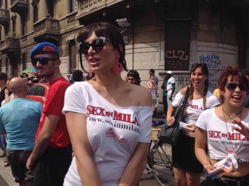 Milano Pride, sfila l’onda arcobaleno. “Uguali diritti per tutti” Milano Pride, sfila l’onda arcobaleno. “Uguali diritti per tutti”