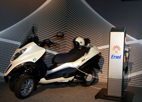 Milano sempre più capitale dello sharing: arrivano gli scooter di Enjoy Milano sempre più capitale dello sharing: arrivano gli scooter di Enjoy