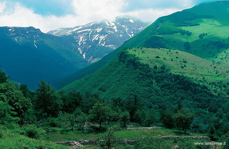 L’Abruzzo a cinque stelle, tra natura e benessere L’Abruzzo a cinque stelle, tra natura e benessere