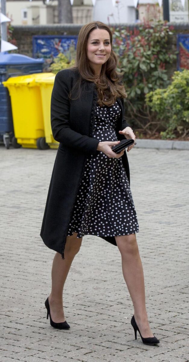 Kate Middleton e le madrine di Charlotte: sì a Diana, no ai reali Kate Middleton e le madrine di Charlotte: sì a Diana, no ai reali