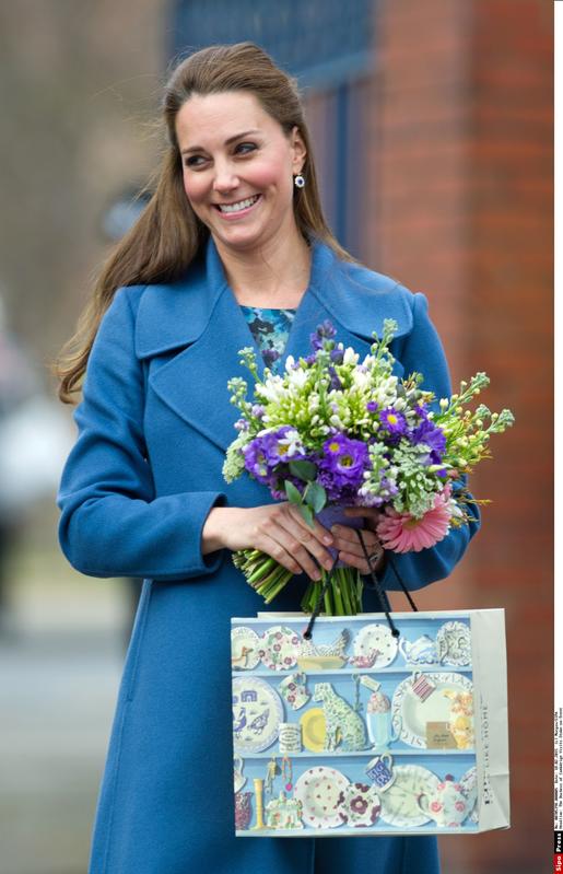 Kate Middleton e le madrine di Charlotte: sì a Diana, no ai reali Kate Middleton e le madrine di Charlotte: sì a Diana, no ai reali