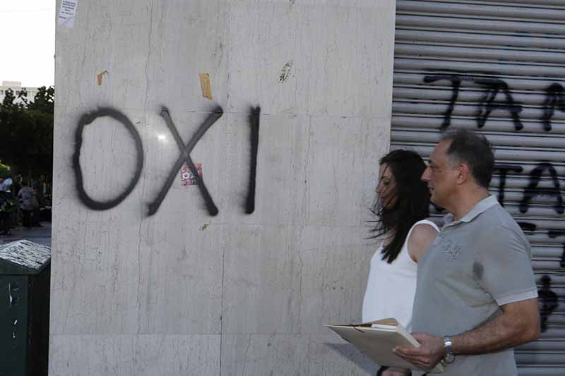 Grecia, urne chiuse. Merkel: “Tsipras manda Atene a sbattere” Grecia, urne chiuse. Merkel: “Tsipras manda Atene a sbattere”