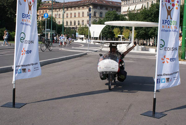 Expo: da Milano ad Antaya e ritorno. 7000 km sulla bici solare Expo: da Milano ad Antaya e ritorno. 7000 km sulla bici solare