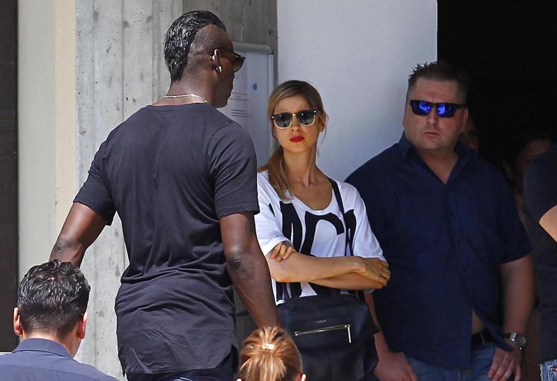 Balotelli, commovente messaggio di Mario dopo la morte del papà Balotelli, commovente messaggio di Mario dopo la morte del papà
