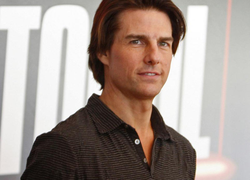 Tom Cruise lascia Scientology per amore della figlia Suri Tom Cruise lascia Scientology per amore della figlia Suri