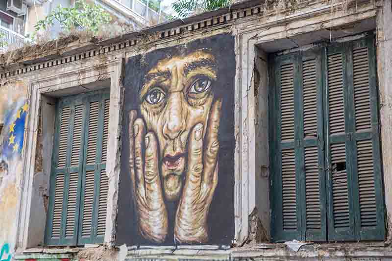 Grecia, l’impatto della crisi diventa arte sui muri