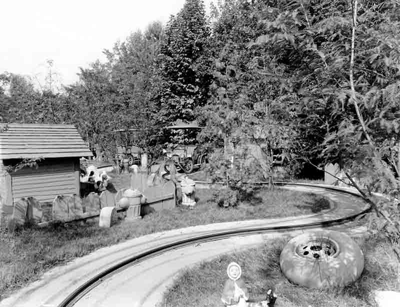 Gardaland festeggia 40 anni. Ecco le immagini storiche del parco. FOTO Gardaland festeggia 40 anni. Ecco le immagini storiche del parco. FOTO