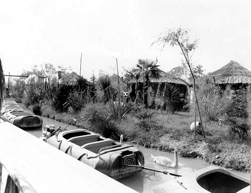 Gardaland festeggia 40 anni. Ecco le immagini storiche del parco. FOTO Gardaland festeggia 40 anni. Ecco le immagini storiche del parco. FOTO