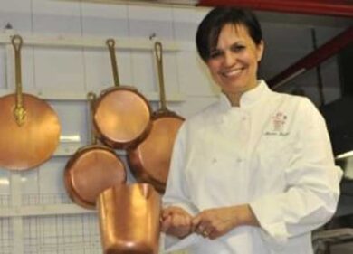 Tabaccaia uccisa ad Asti, autopsia: colpita con 40 coltellate